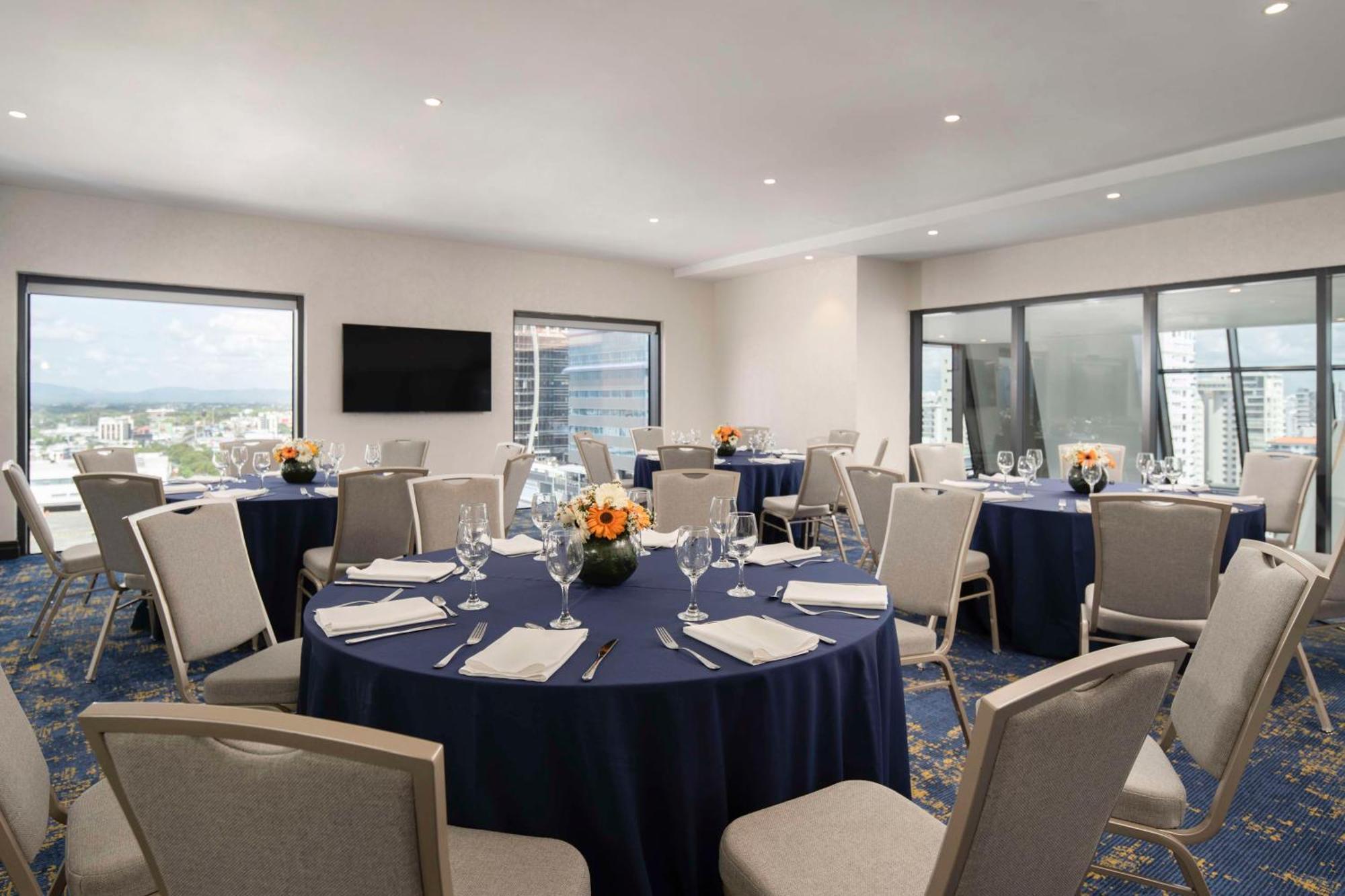 Homewood Suites By Hilton Santo Domingo Exterior photo